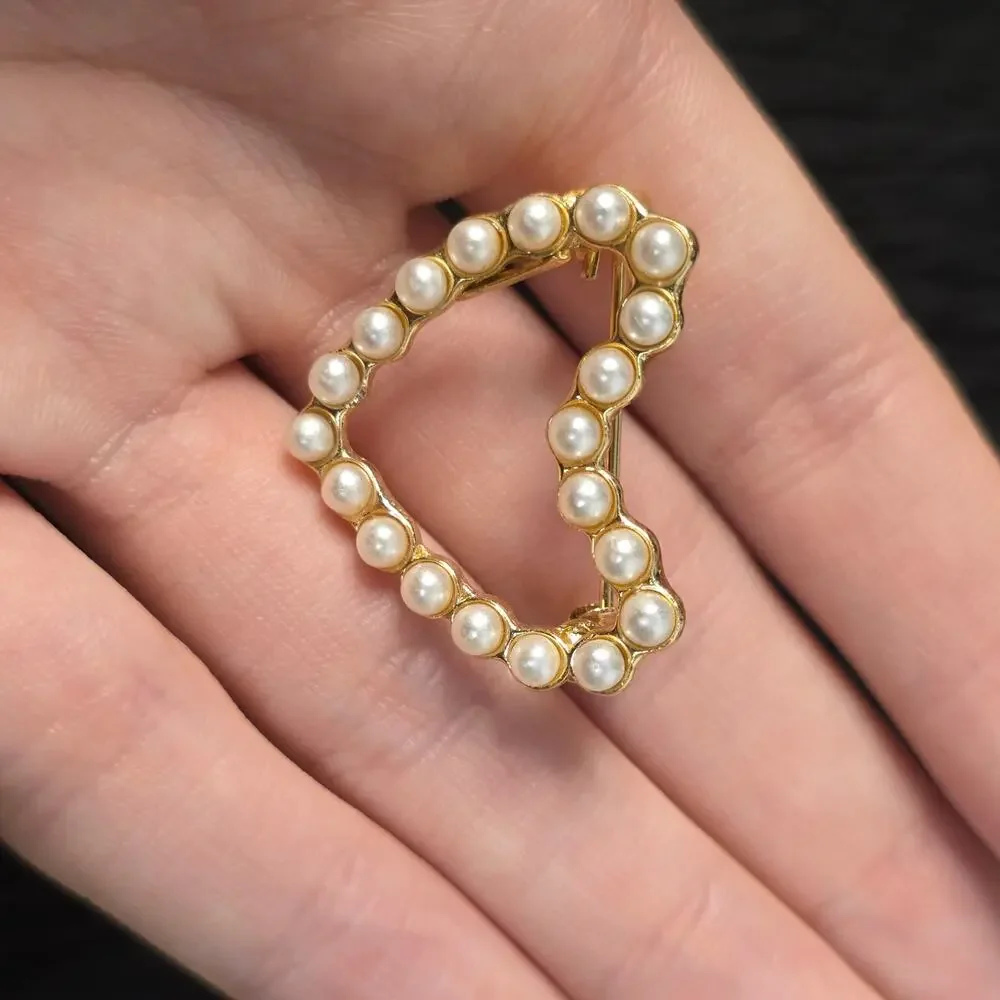 Vintage Faux Pearl Heart Brooch Gold Tone Romantic Coquette Jewelry